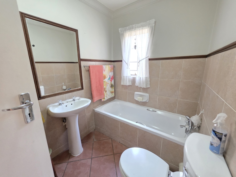 2 Bedroom Property for Sale in Mooikloof Gauteng