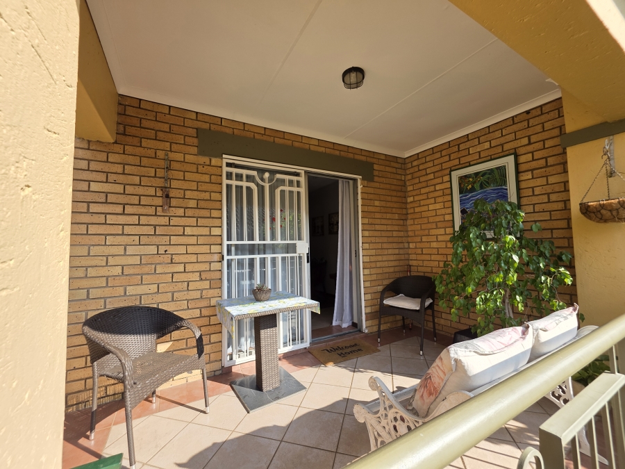 2 Bedroom Property for Sale in Mooikloof Gauteng