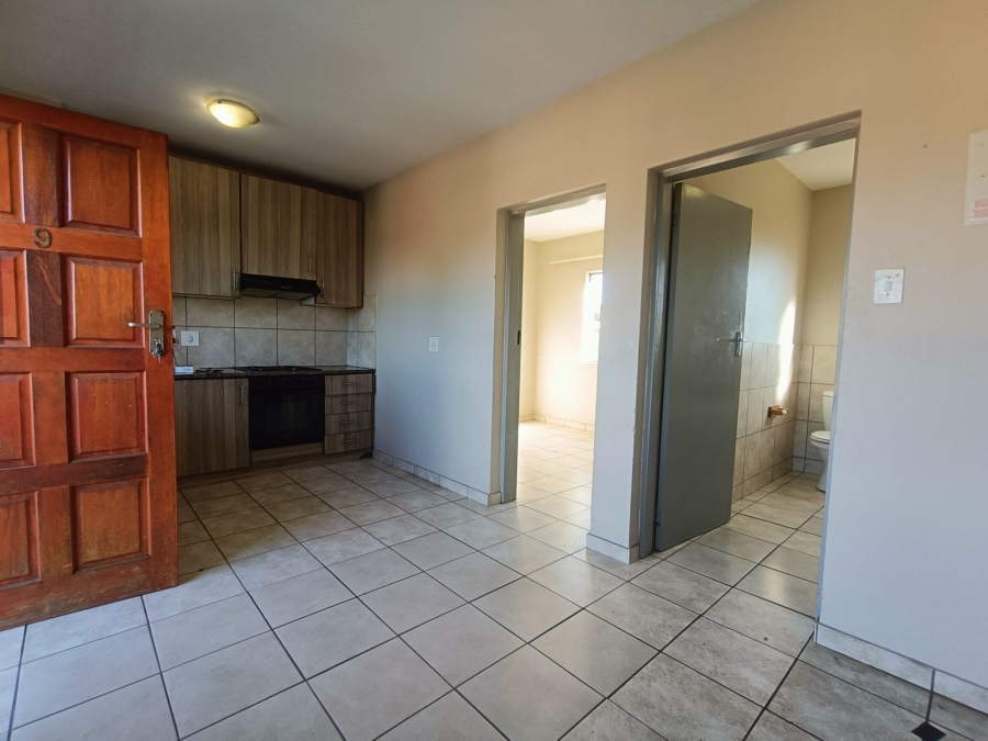 To Let 1 Bedroom Property for Rent in Turf Club Gauteng