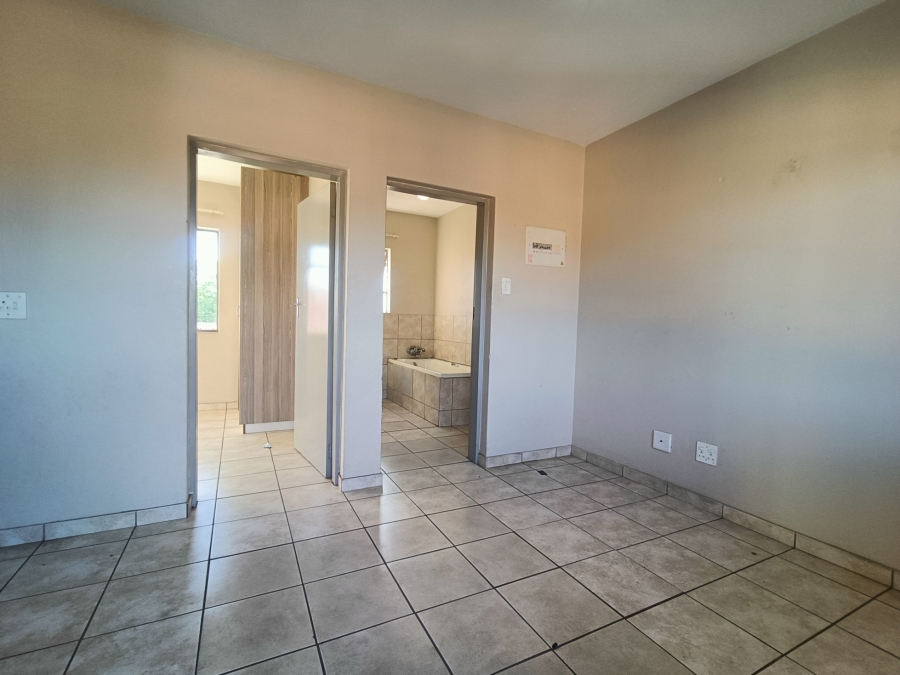 To Let 1 Bedroom Property for Rent in Turf Club Gauteng