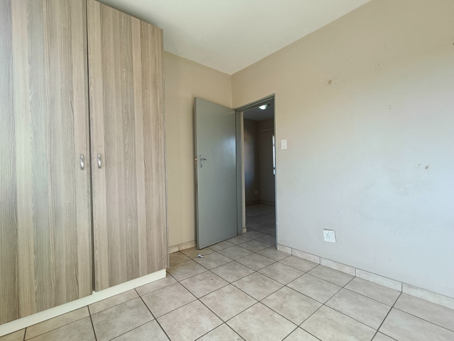 To Let 1 Bedroom Property for Rent in Turf Club Gauteng