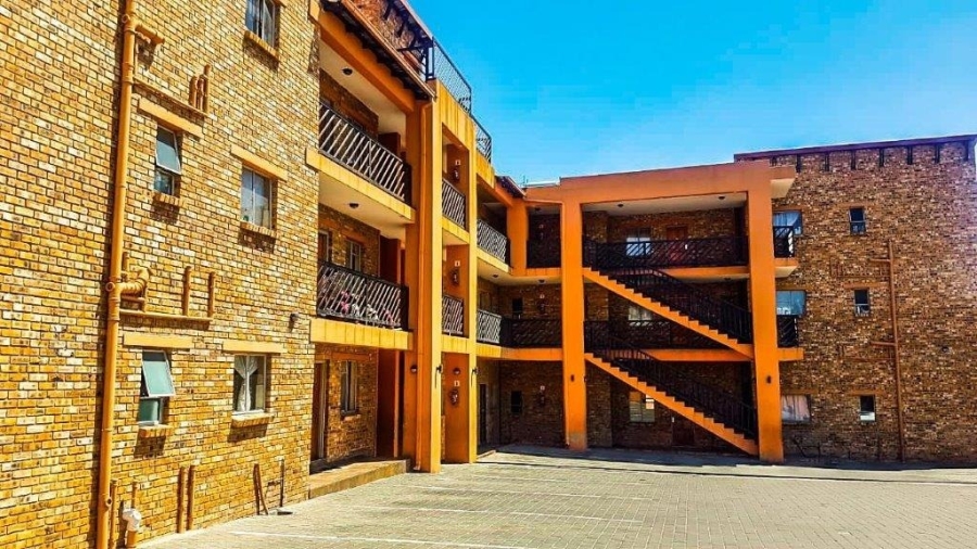 To Let 1 Bedroom Property for Rent in Turf Club Gauteng