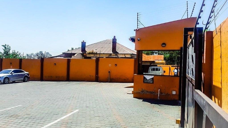 To Let 1 Bedroom Property for Rent in Turf Club Gauteng