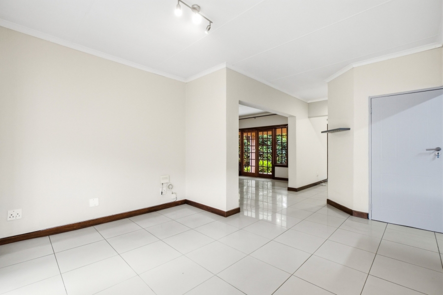 To Let 3 Bedroom Property for Rent in Douglasdale Gauteng