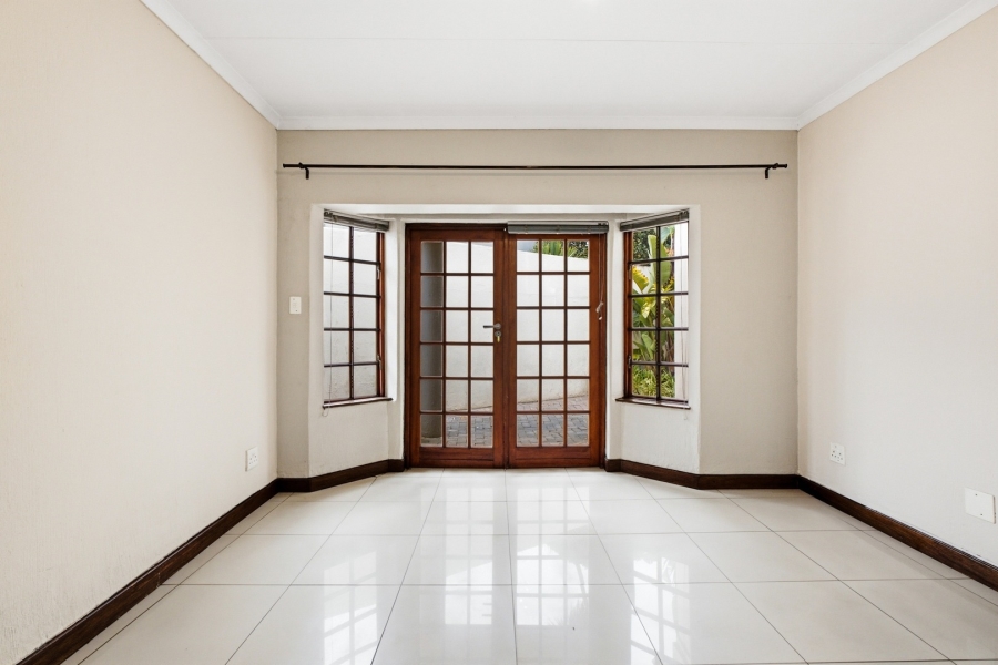 To Let 3 Bedroom Property for Rent in Douglasdale Gauteng