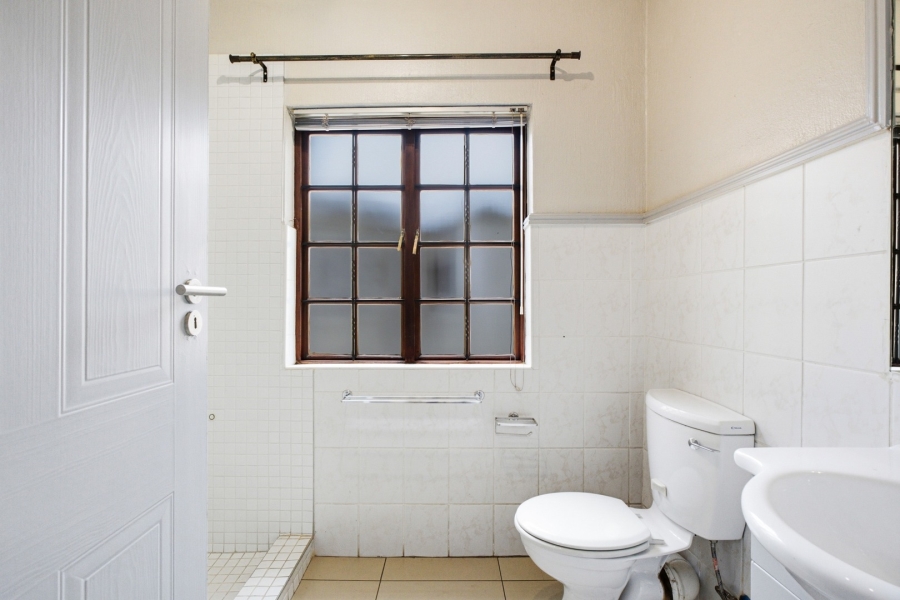To Let 3 Bedroom Property for Rent in Douglasdale Gauteng