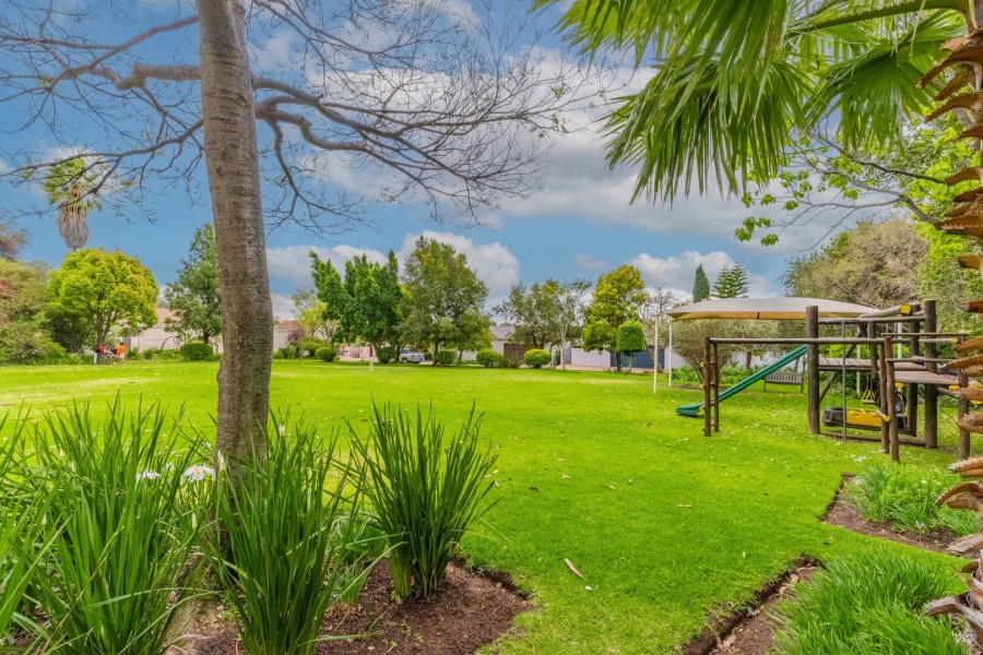 To Let 3 Bedroom Property for Rent in Douglasdale Gauteng