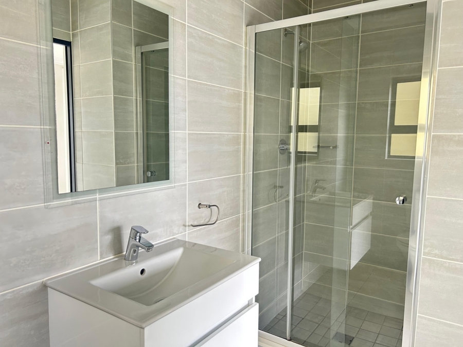 3 Bedroom Property for Sale in Waterfall Gauteng