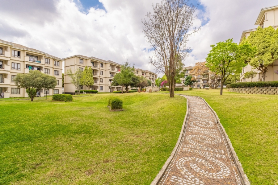 2 Bedroom Property for Sale in Noordwyk Gauteng