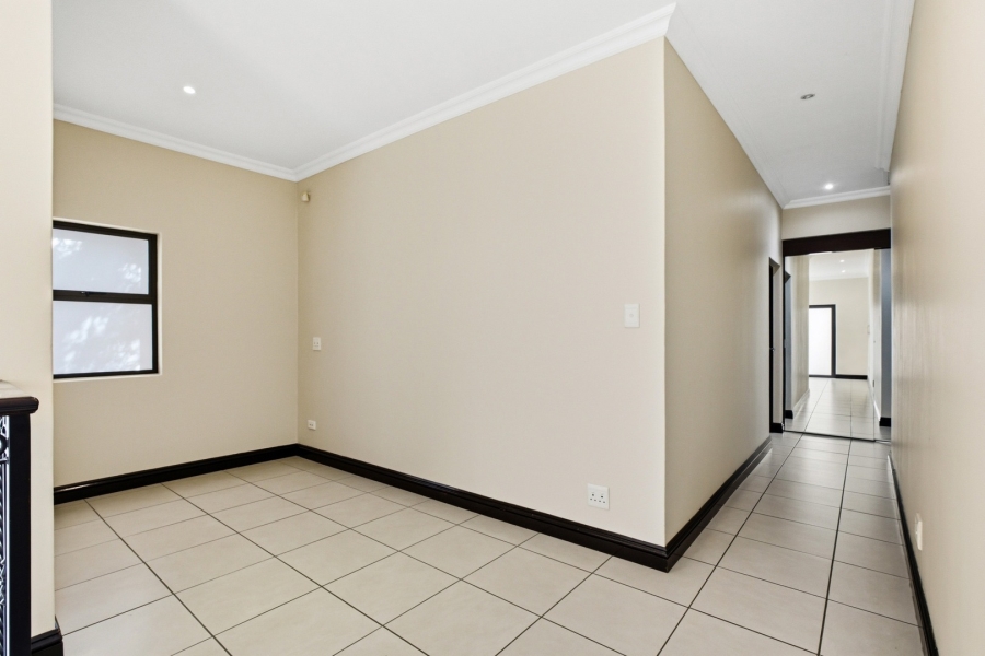 4 Bedroom Property for Sale in Dainfern Golf Estate Gauteng