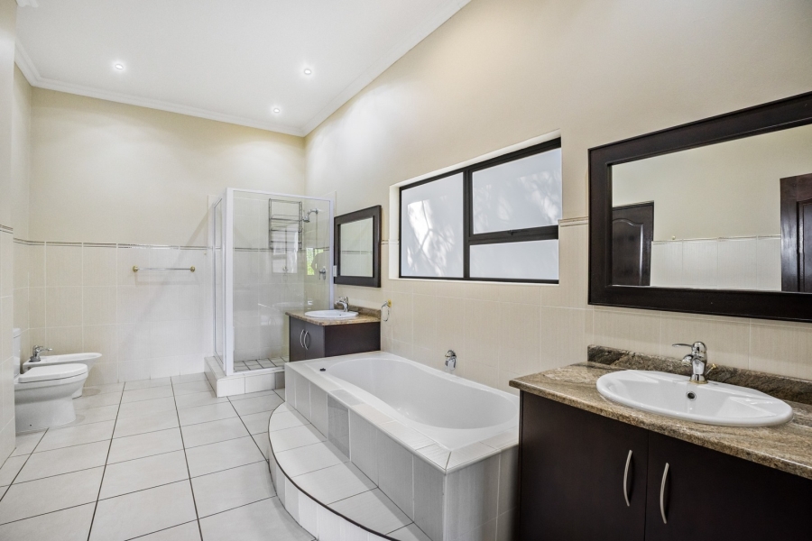 4 Bedroom Property for Sale in Dainfern Golf Estate Gauteng
