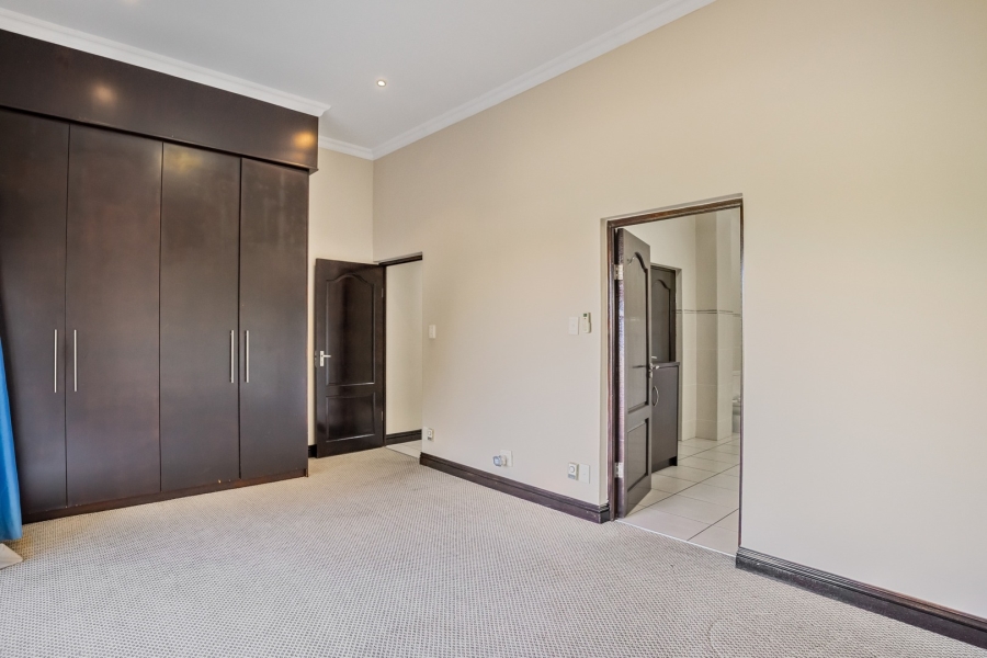 4 Bedroom Property for Sale in Dainfern Golf Estate Gauteng