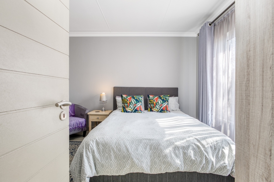 2 Bedroom Property for Sale in Broadacres Gauteng