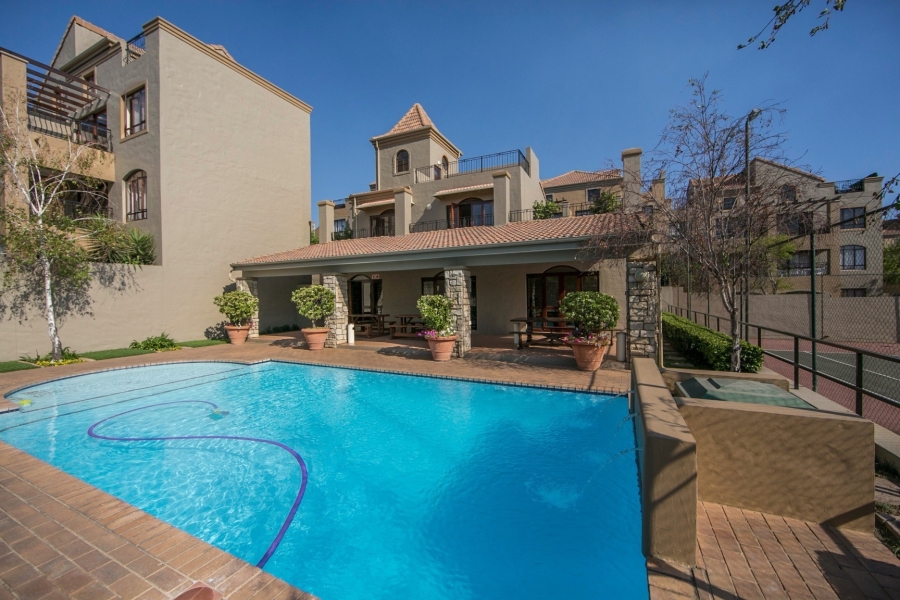To Let 2 Bedroom Property for Rent in Lonehill Gauteng