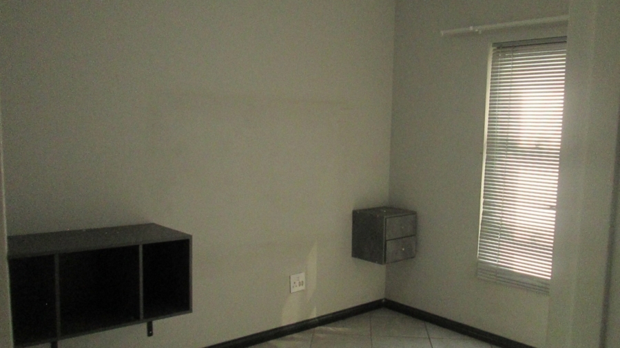 2 Bedroom Property for Sale in Norton Home Estate AH Gauteng