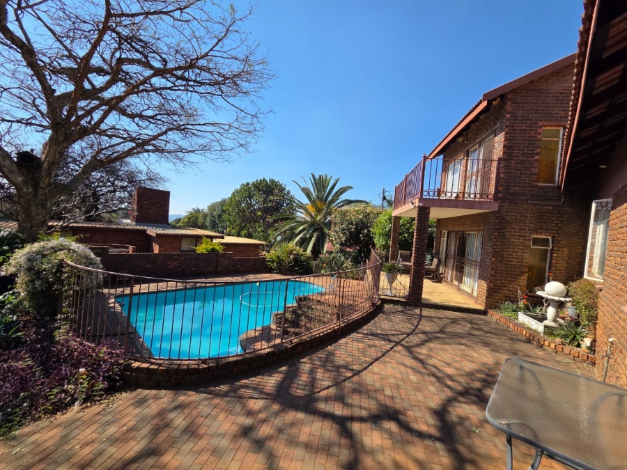 5 Bedroom Property for Sale in Magalieskruin Gauteng