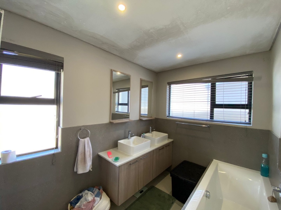 3 Bedroom Property for Sale in Montana Gauteng