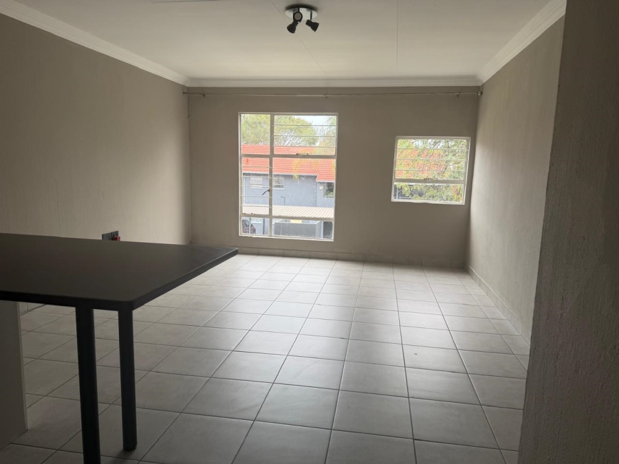 To Let 3 Bedroom Property for Rent in La Montagne Gauteng