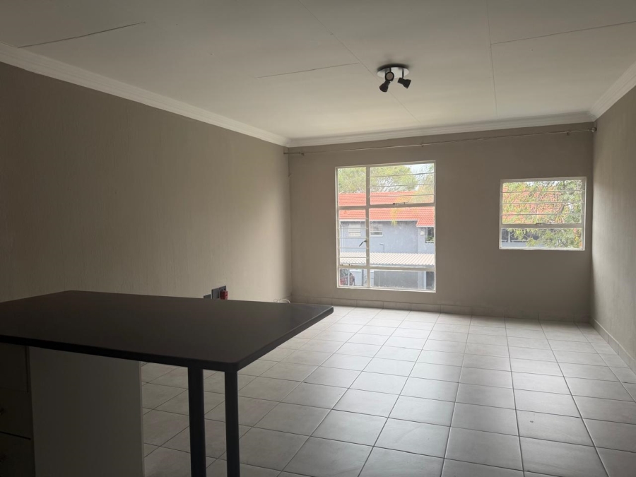 To Let 3 Bedroom Property for Rent in La Montagne Gauteng