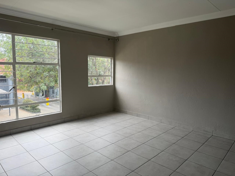 To Let 3 Bedroom Property for Rent in La Montagne Gauteng