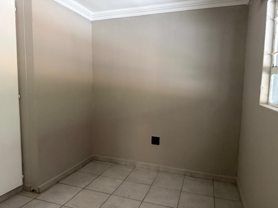 To Let 3 Bedroom Property for Rent in La Montagne Gauteng