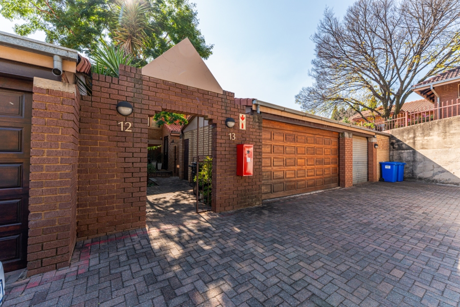 To Let 3 Bedroom Property for Rent in Die Wilgers Gauteng