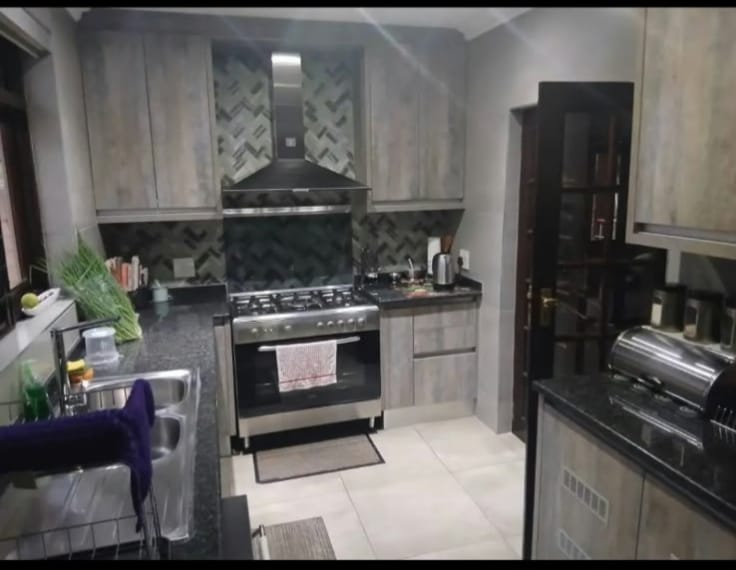 4 Bedroom Property for Sale in Northcliff Gauteng