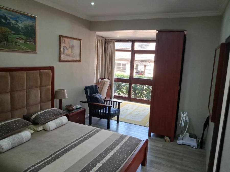 4 Bedroom Property for Sale in Northcliff Gauteng