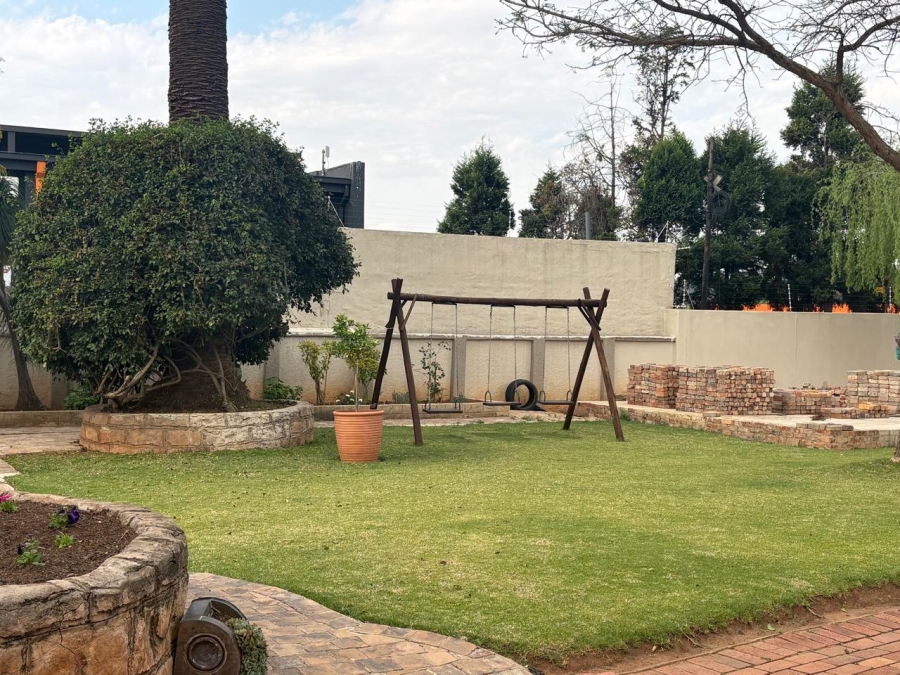 4 Bedroom Property for Sale in Northcliff Gauteng