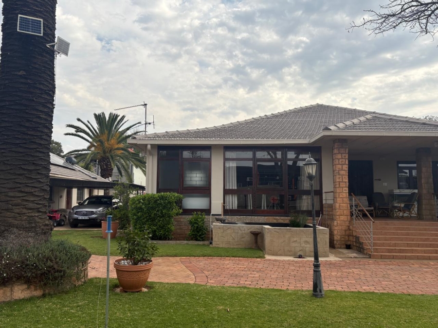 4 Bedroom Property for Sale in Northcliff Gauteng