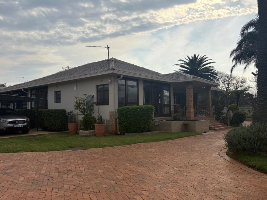 4 Bedroom Property for Sale in Northcliff Gauteng