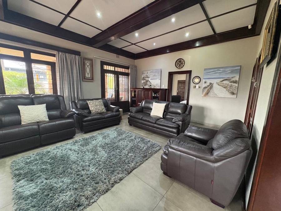 4 Bedroom Property for Sale in Northcliff Gauteng