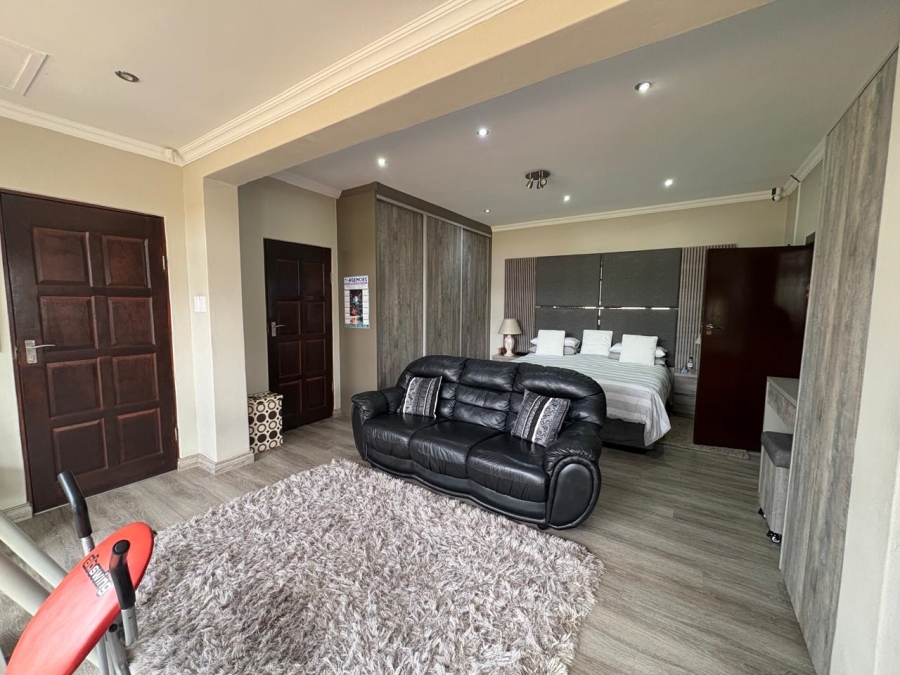 4 Bedroom Property for Sale in Northcliff Gauteng