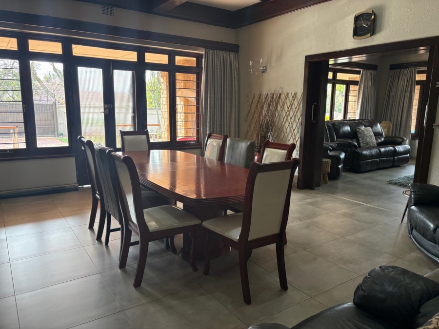 4 Bedroom Property for Sale in Northcliff Gauteng