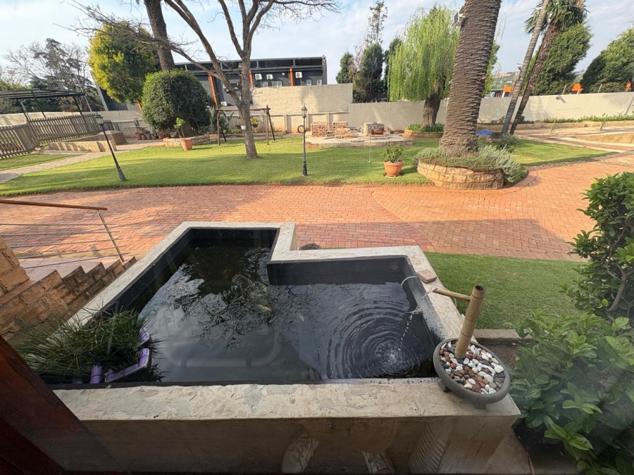 4 Bedroom Property for Sale in Northcliff Gauteng