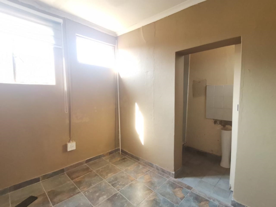 To Let 1 Bedroom Property for Rent in Discovery Gauteng