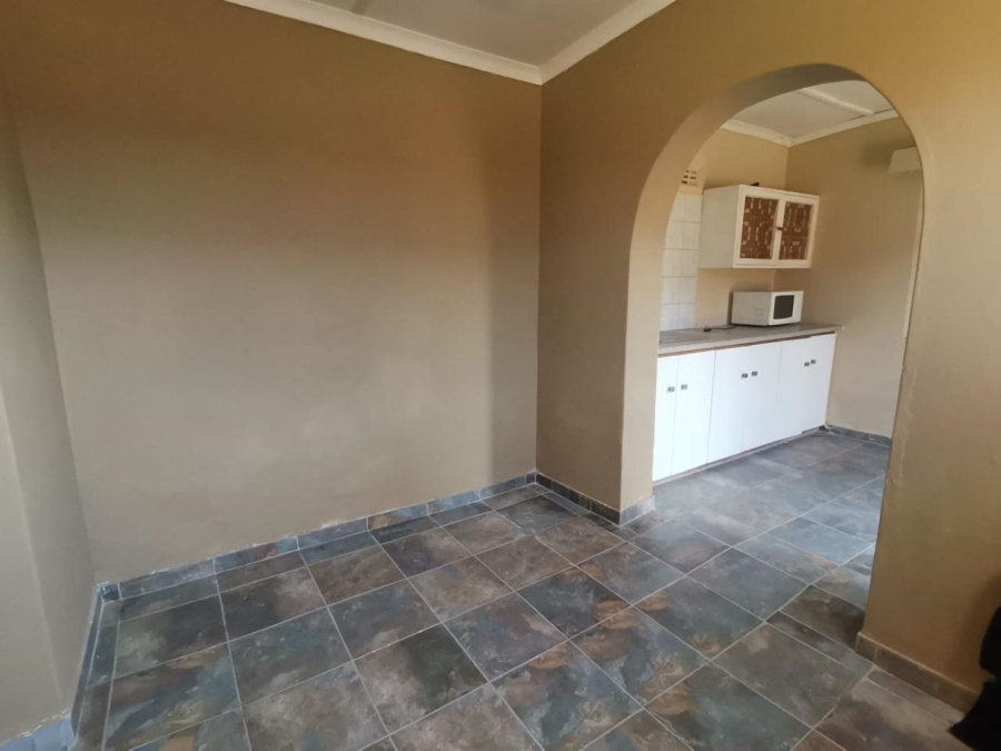 To Let 1 Bedroom Property for Rent in Discovery Gauteng