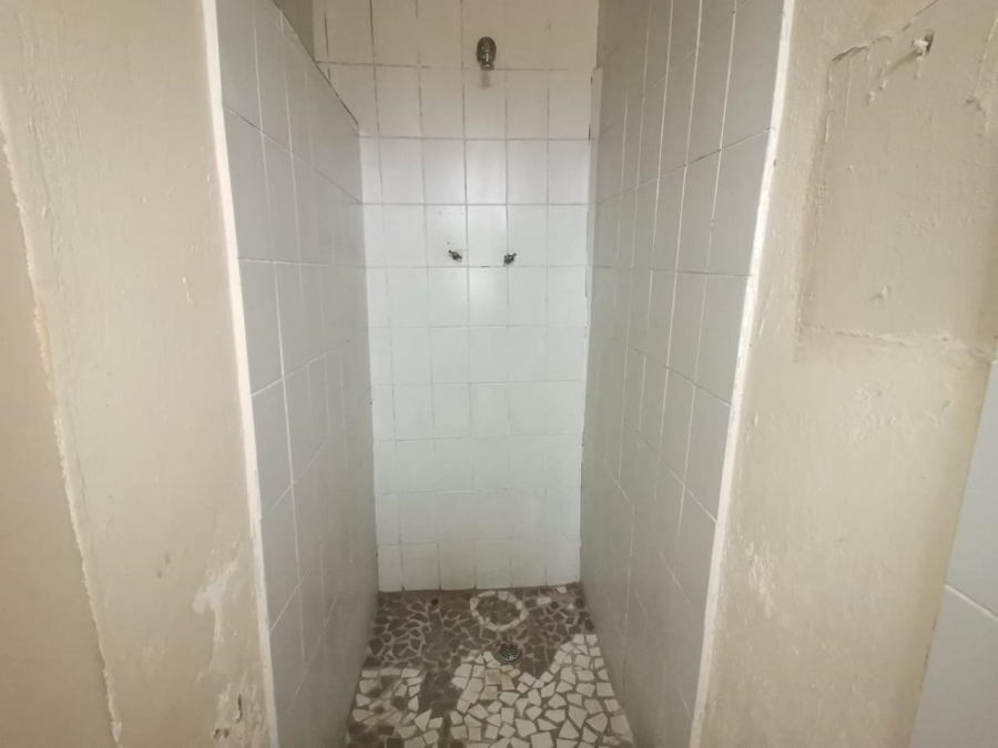 To Let 1 Bedroom Property for Rent in Discovery Gauteng