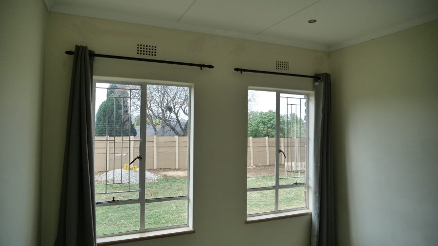 To Let 3 Bedroom Property for Rent in Glenanda Gauteng