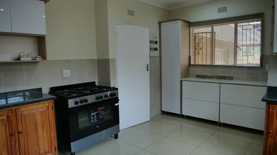 To Let 3 Bedroom Property for Rent in Glenanda Gauteng