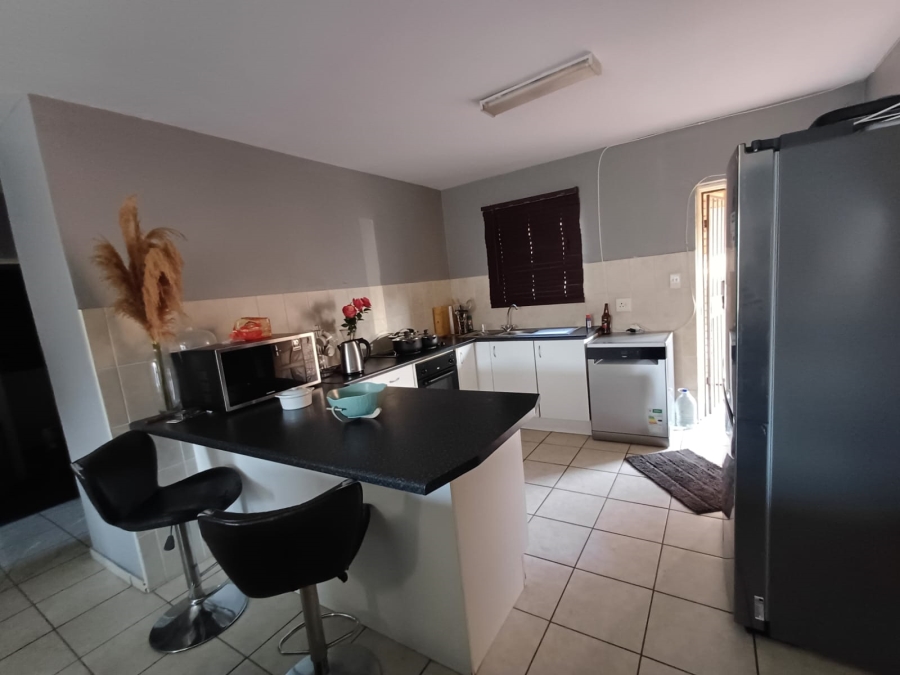 2 Bedroom Property for Sale in Groblerpark Gauteng