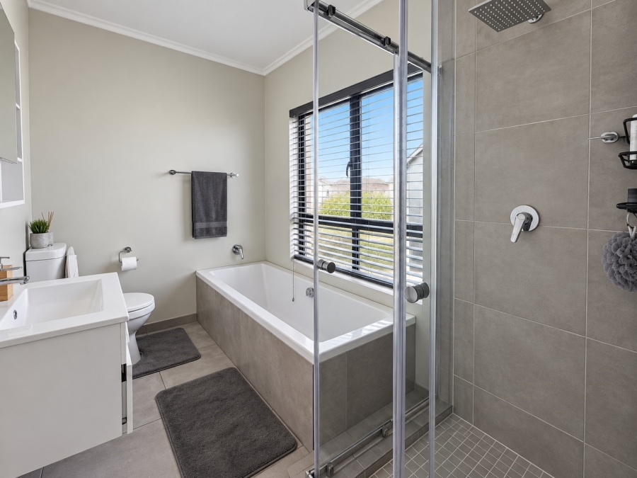To Let 3 Bedroom Property for Rent in Craigavon Gauteng