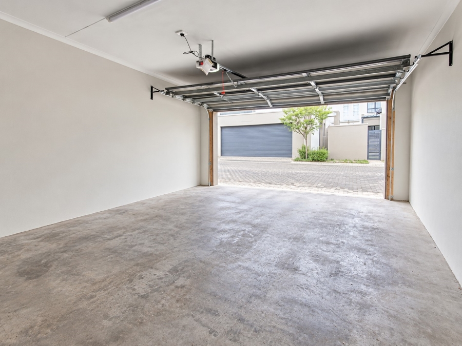 To Let 3 Bedroom Property for Rent in Craigavon Gauteng