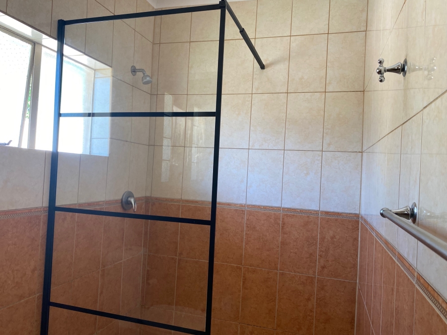 To Let 1 Bedroom Property for Rent in Klevehill Park Gauteng