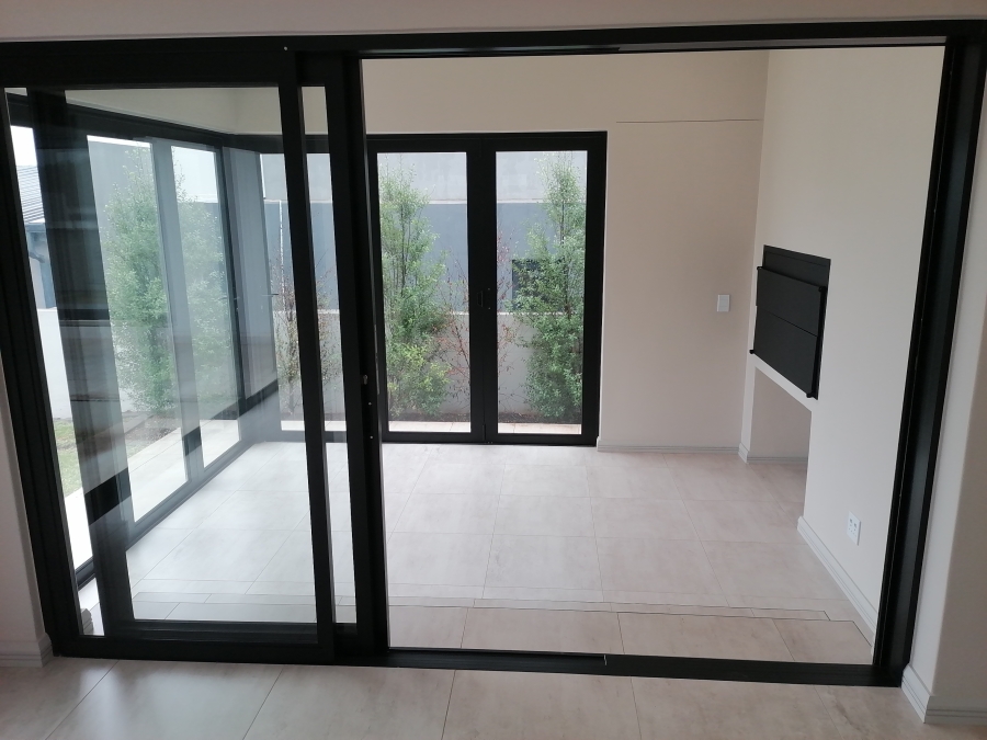 3 Bedroom Property for Sale in Fountainbrook Estate Gauteng