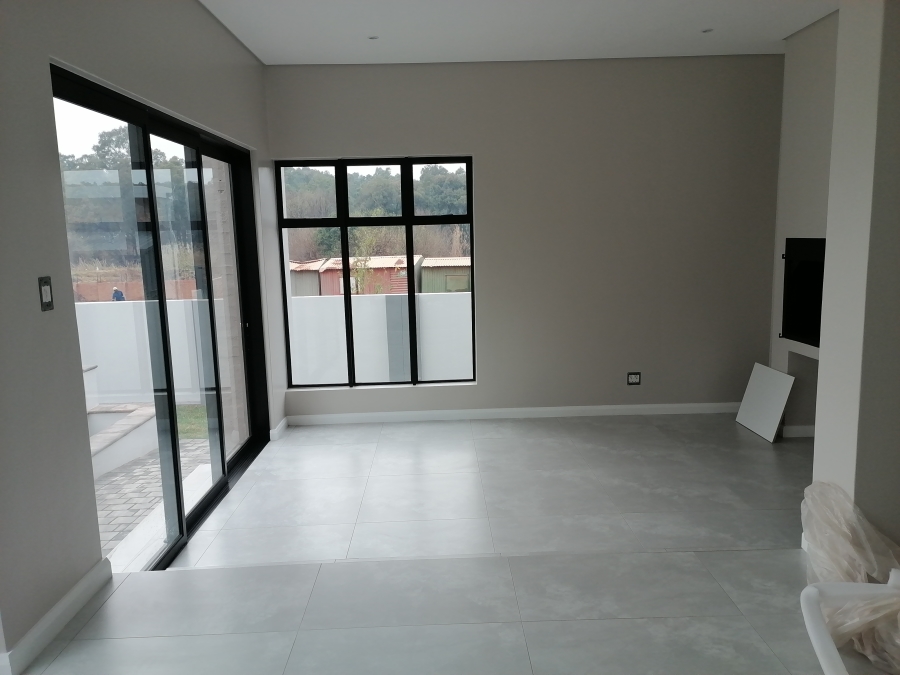 4 Bedroom Property for Sale in Fountainbrook Estate Gauteng
