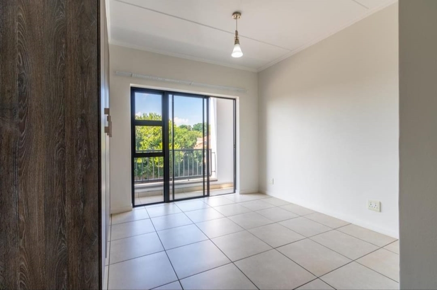 To Let 3 Bedroom Property for Rent in Olivedale Gauteng