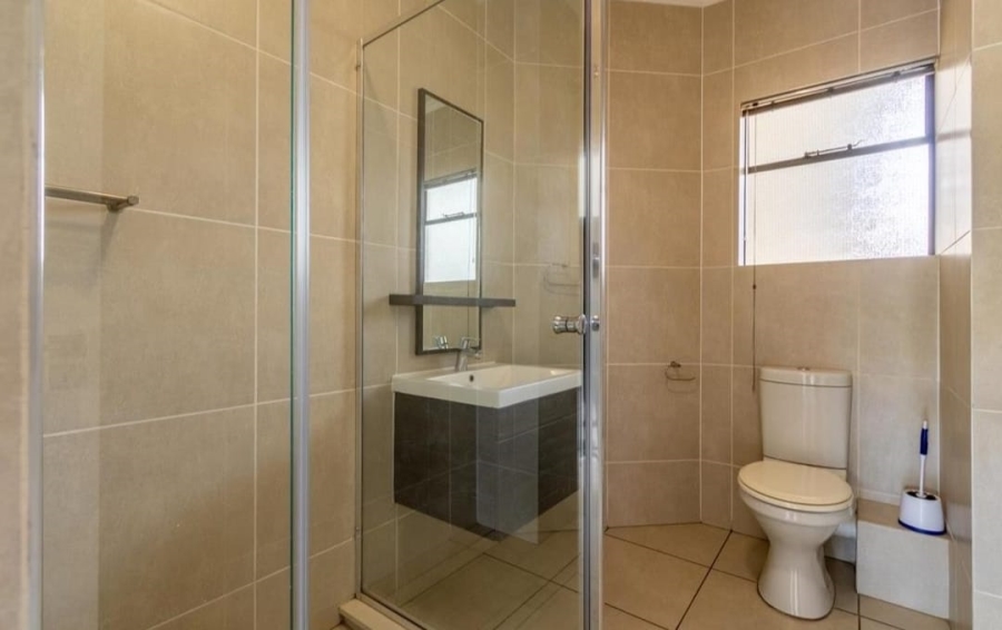 To Let 3 Bedroom Property for Rent in Olivedale Gauteng