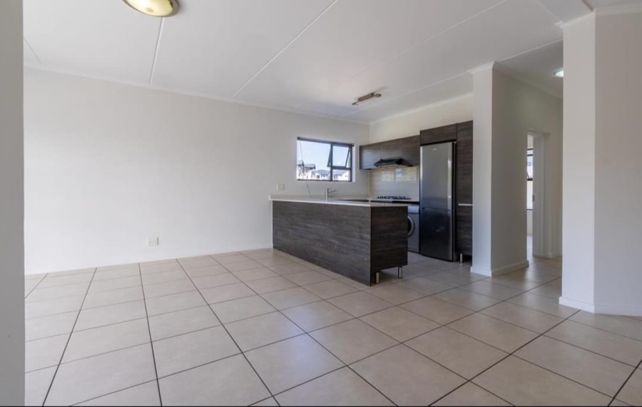 To Let 3 Bedroom Property for Rent in Olivedale Gauteng
