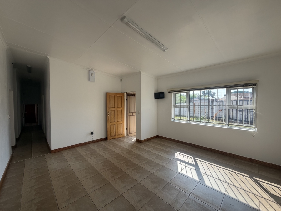 To Let 4 Bedroom Property for Rent in Deltoida A H Gauteng